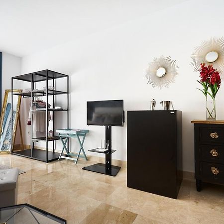 Studio Deluxe With Shared Roof Terrace Малага Екстериор снимка