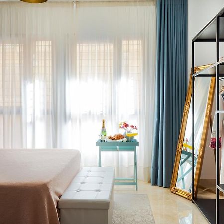 Studio Deluxe With Shared Roof Terrace Малага Екстериор снимка