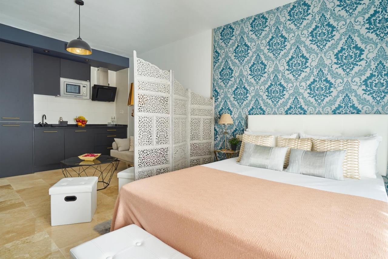 Studio Deluxe With Shared Roof Terrace Малага Екстериор снимка