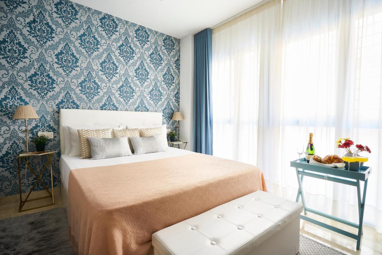 Studio Deluxe With Shared Roof Terrace Малага Екстериор снимка