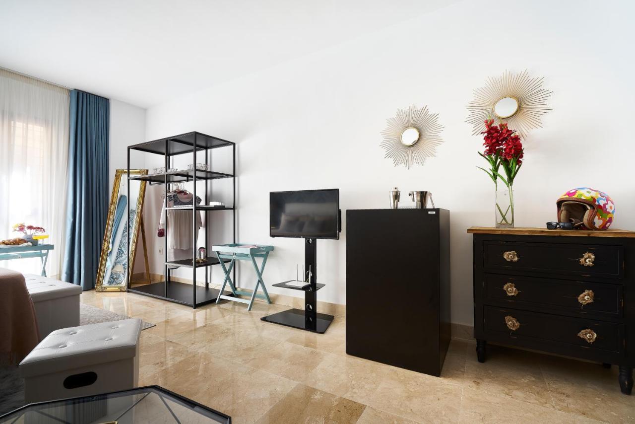 Studio Deluxe With Shared Roof Terrace Малага Екстериор снимка