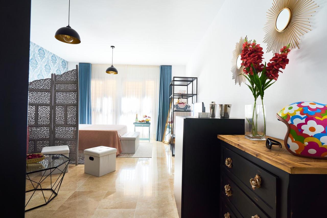 Studio Deluxe With Shared Roof Terrace Малага Екстериор снимка